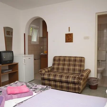 7953a Apartment