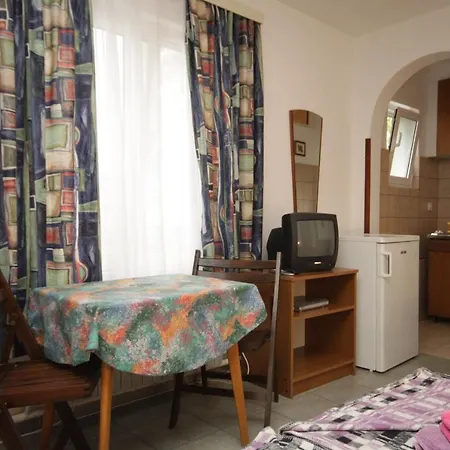 7953a Mali Losinj